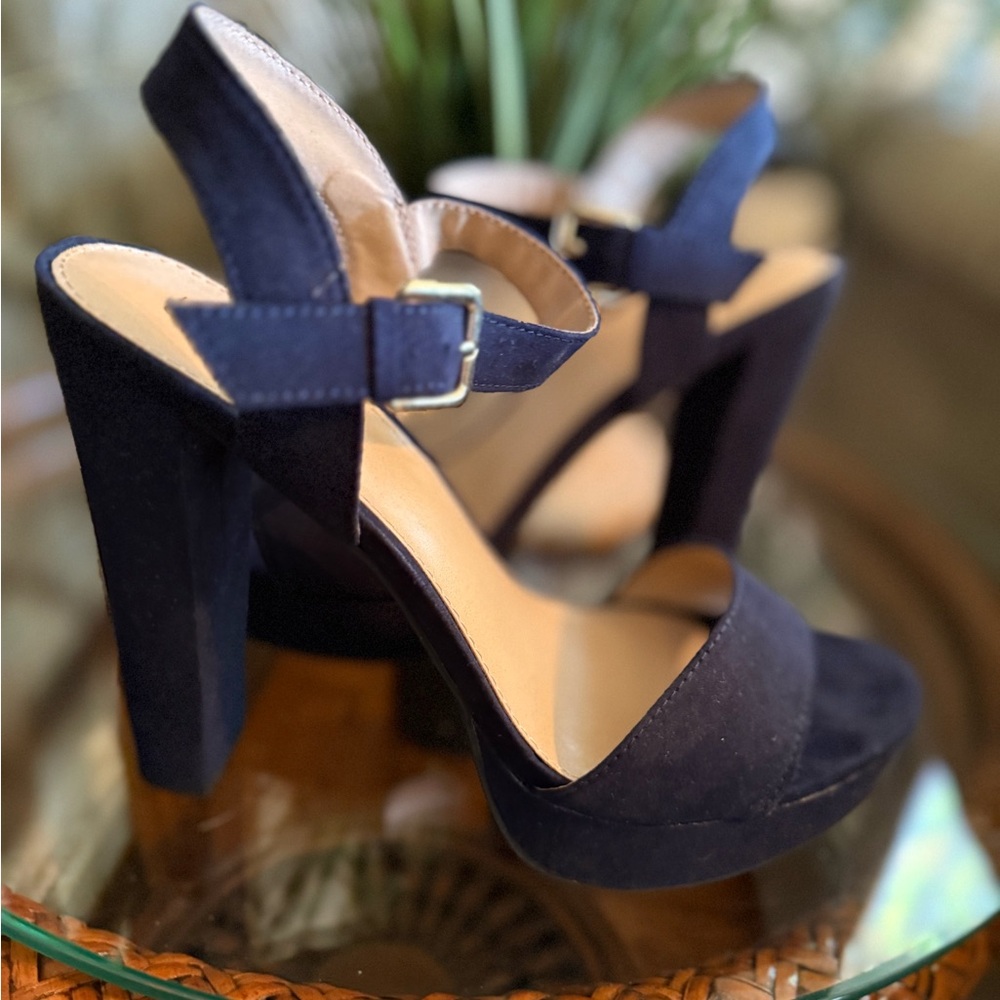 LC Lauren Conrad Navy shoes